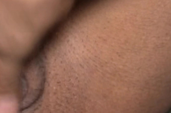 Kilash: Il ragazzo chiamò la sua ragazza e la fece l'amore