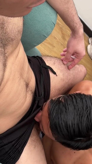 deepthroatec: Ranní sezení: Hluboký a Poslušný