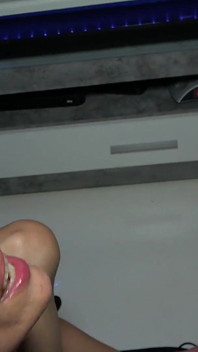 Gangbang creampie anal ke-1 Nora bagian 3