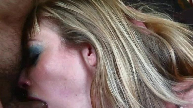 Hand Lotion Studios: コック渇望ブロンドが積でお尻ながらこすり滑り