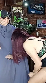 Dish, Geiles Alien Kam Gerade Aus Dem Raum
