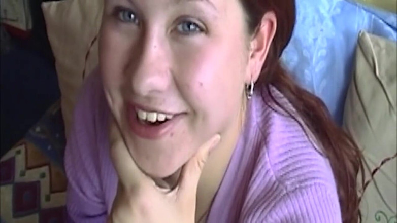 ORGASMX: První orální sex osmnáctileté brunetky