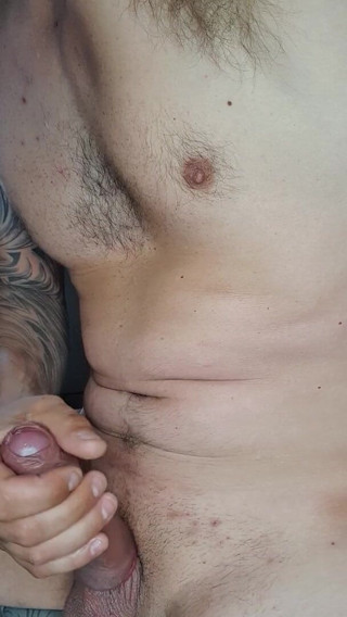 Johnydee89: Masturbation and cum shot