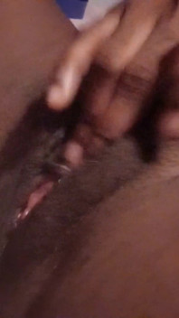 Close-up wrijven met mijn roze zwarte poesje
