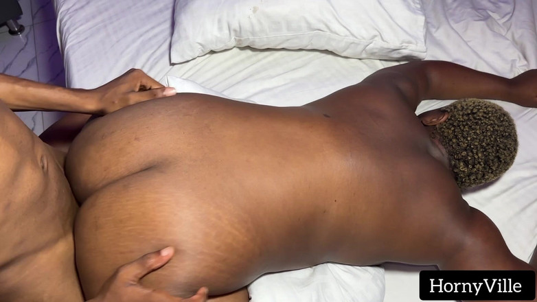 HornyVille: Knullade hennes våta fitta med min stora afrikanska BBC