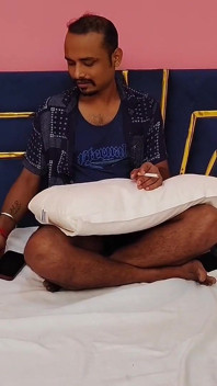 raahul apni sundar patni ko apne bos ko khush karne ke lie laata hai! meri patni ko chodo