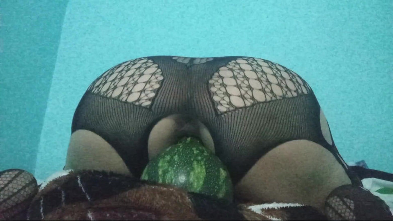 Lobicam: 濃厚な山で美味しそうにオナニーして