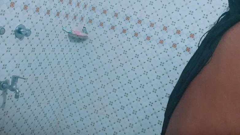 Your Boy's Cum: Moti mallu гаряча бхабхі в громадському туалеті після трахання з Деворе - індійська дезі бхабхі &amp; дебар має секс у громадському туалеті