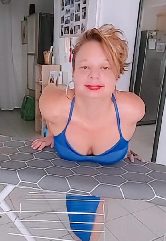 Sofy13: Compilație D'une Bonne Petite Salope Mature De 47 Ans qui Aime...