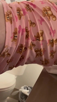 Dikke blanke pawg Lotuss Queeen krijgt foto's en een lading in het gezicht terwijl ze op vakantie is