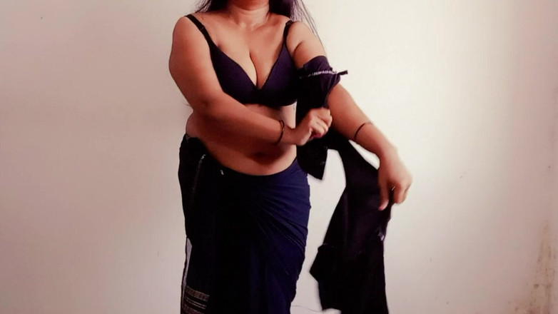 Your Arya: Desi Bhabhi Arya Devar Ka Bada Mota Lund Dheki eller...