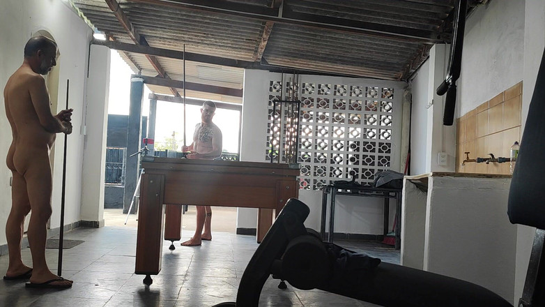 carmonaoficial: Máy ảnh quay phim thẳng chơi bi-a và khỏa thân