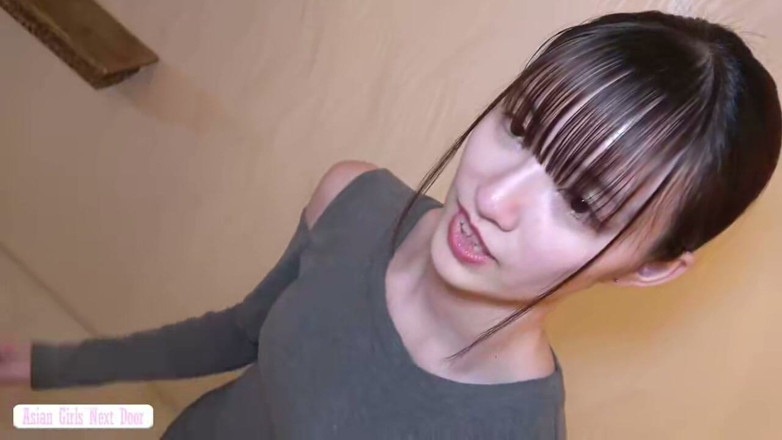 TOKYO HONEY TRAP: Tall Slender Beauty with Stunning Looks Shows Her Fresh Side...