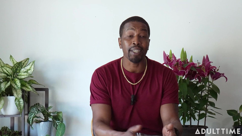 Adult Time Podcast: Isiah Maxwell Chooses a Fragrance for Every Scene! | Pornstar Interview |...