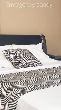 Otel hizmetçisi küçük gizli vardiyası
