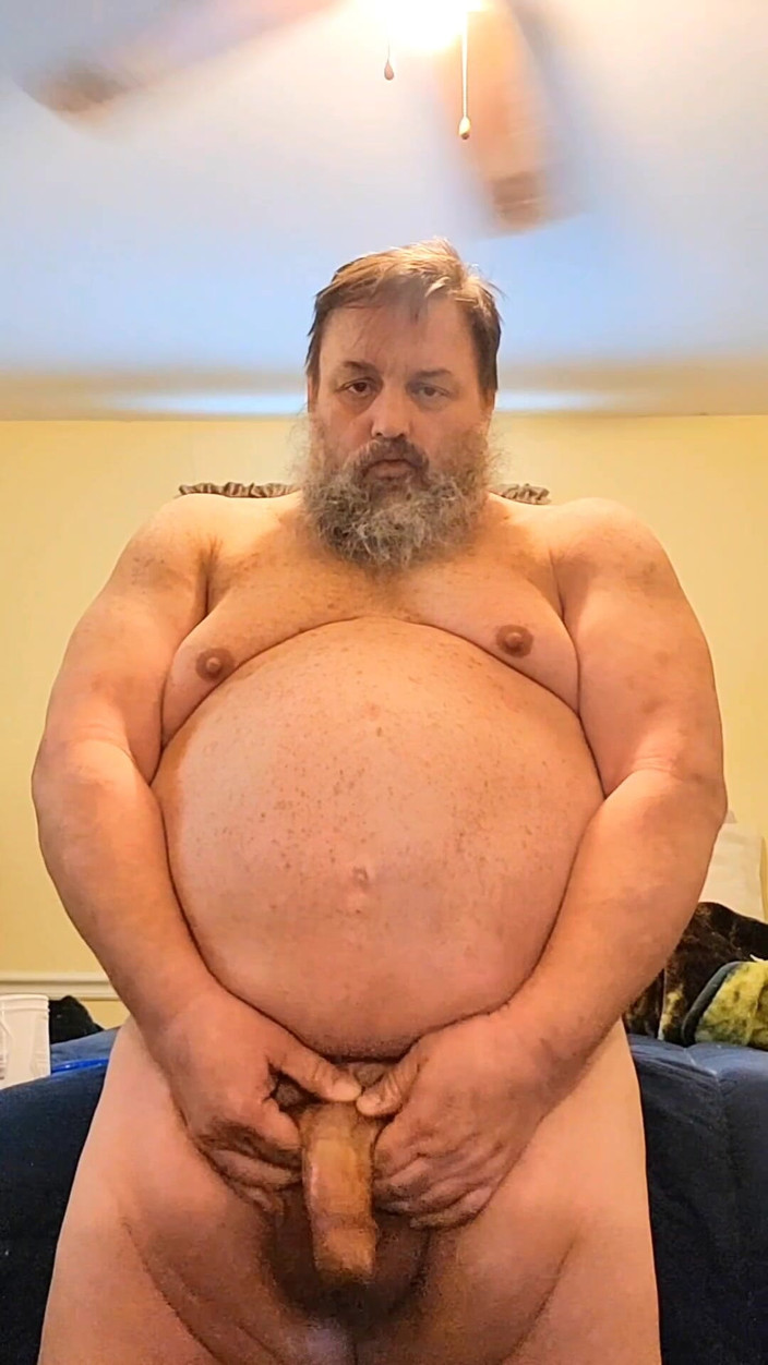 GeneWadexxx: Un gros mec bates et jouit