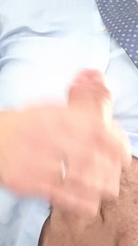 Éjaculation, cravate