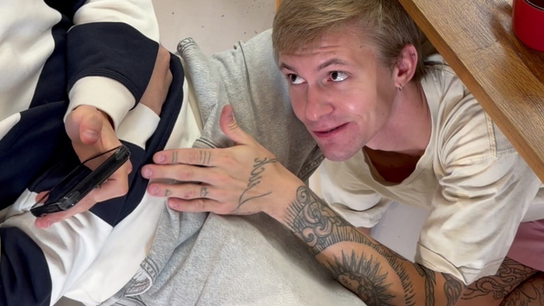 Max Gen: Jag Bestämde Mig För Att Suga En Stor Kuk Till...