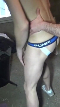 Umiliazione sessuale per ragazzo anonimo di Ricky Blue