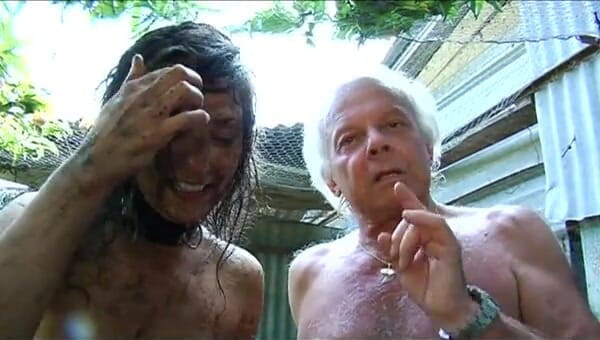 Java Consulting: Dirty girl gets shut off outdoors in the mud