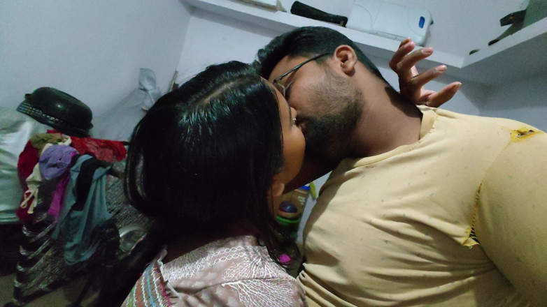 Premi pooja: Desi Panas Pasangan Tua Berkongkek Malam - Makcik Panas Desi Lihat...
