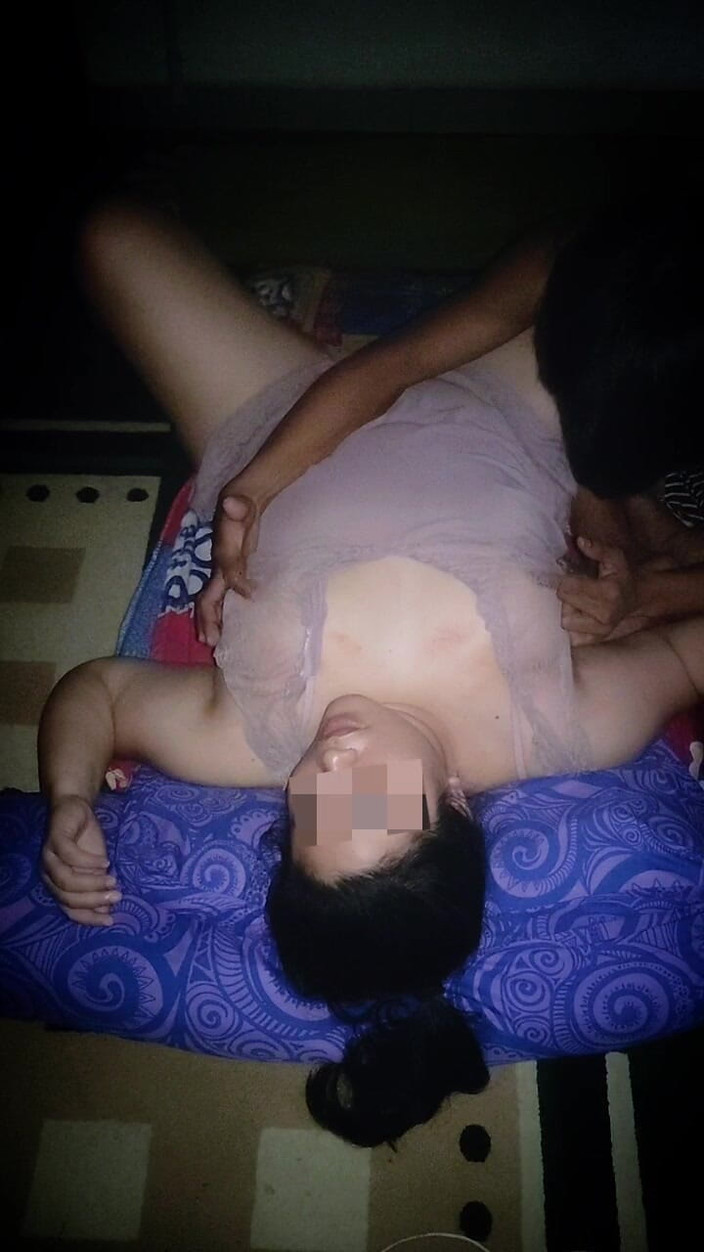 my_wife_chubby: Cơ thể tôi đã không được chạm vào trong một thời gian...