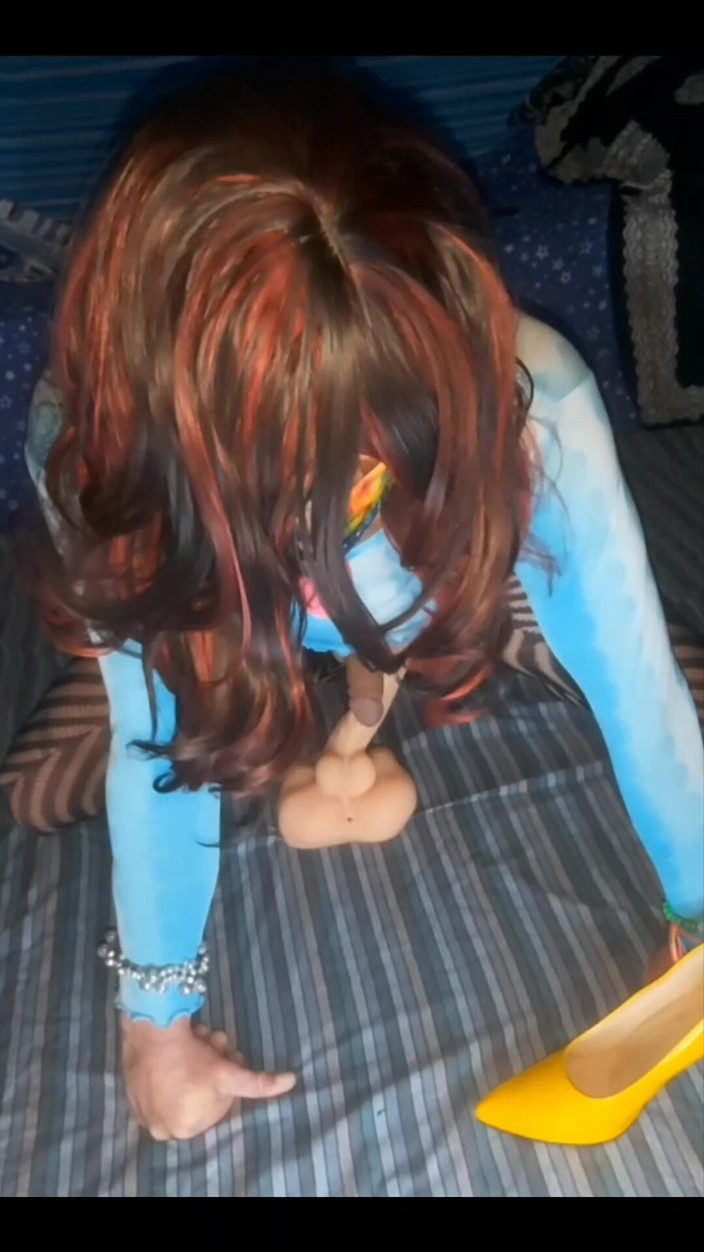 Lizzaali: Вище, вид катається на моєму ділдо жорстко і глибоко