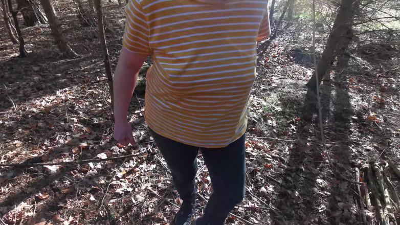 Bouncy Tits Action: Painful Nipple Pulling in the Woods