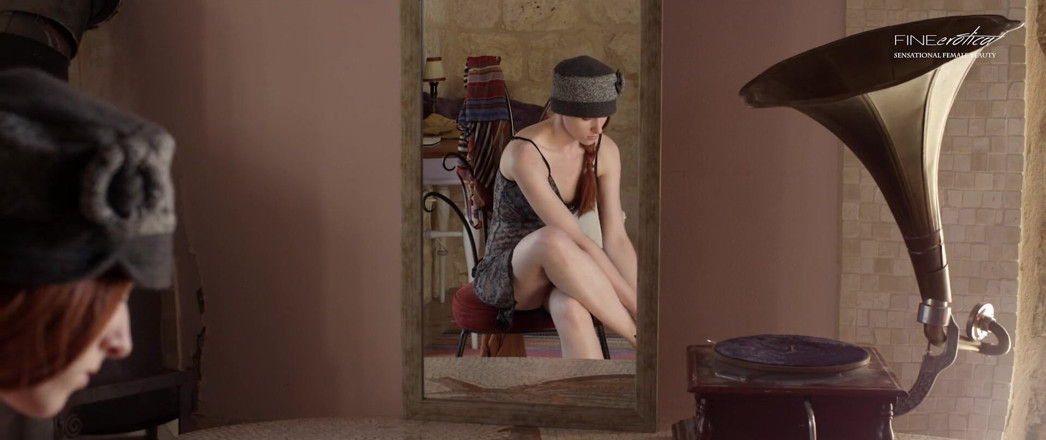 Fine Erotica: Dieser hut!