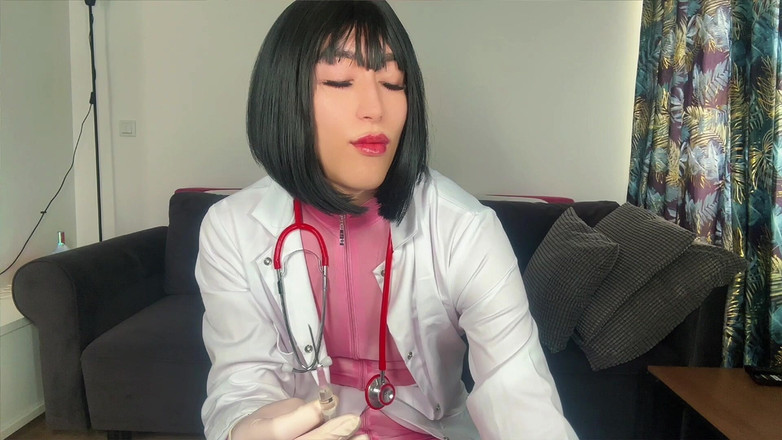 Viper Fierce: Medizinisches Chaos: trans Doc dominiert patienten mit riesiger spermaladung pOV