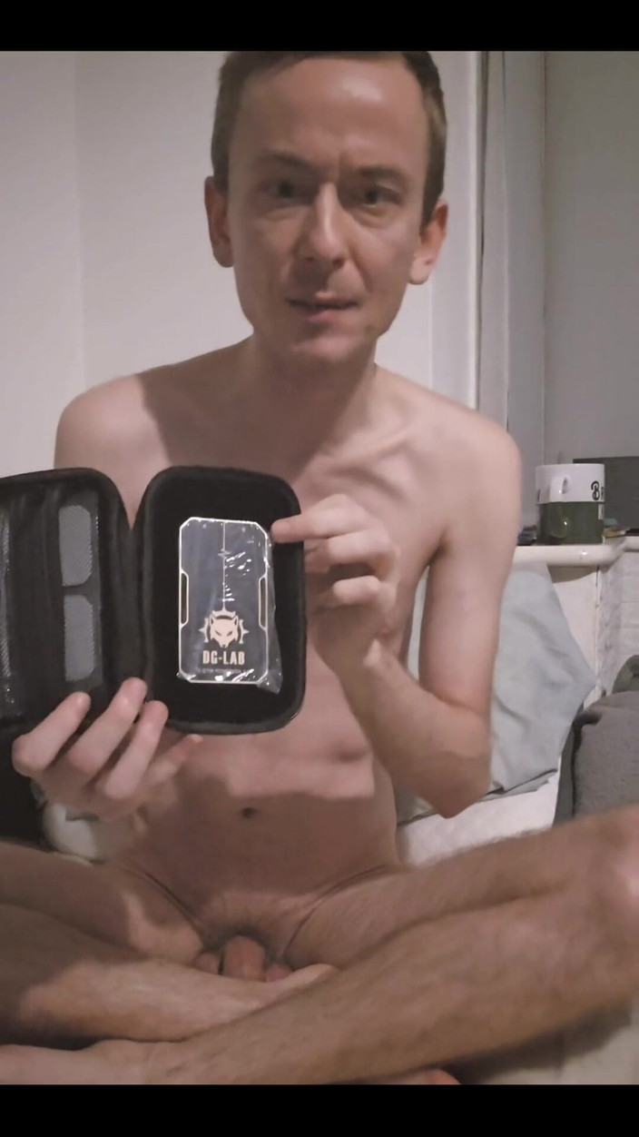 The Max Powers: Otevírání krabice