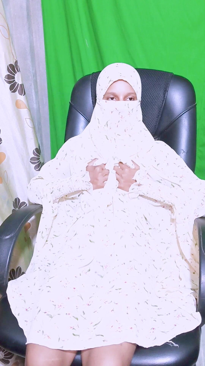 Sumaiya tasnim: देसी सेक्स कॉल
