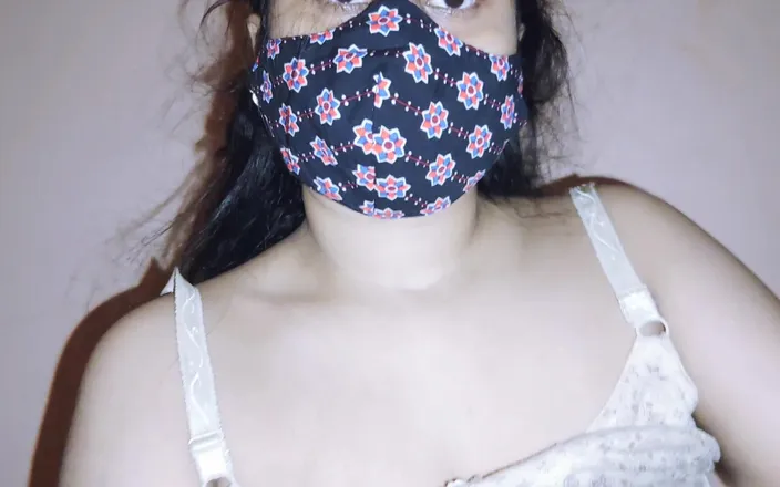 Faryal: Desi Horny Girl Handjob Hot Cum