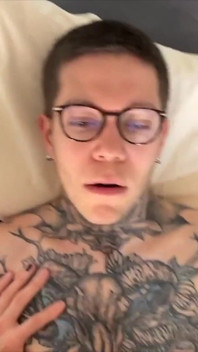 Harry_jen |男同性交一个紧致的小穴并做了奶油派
