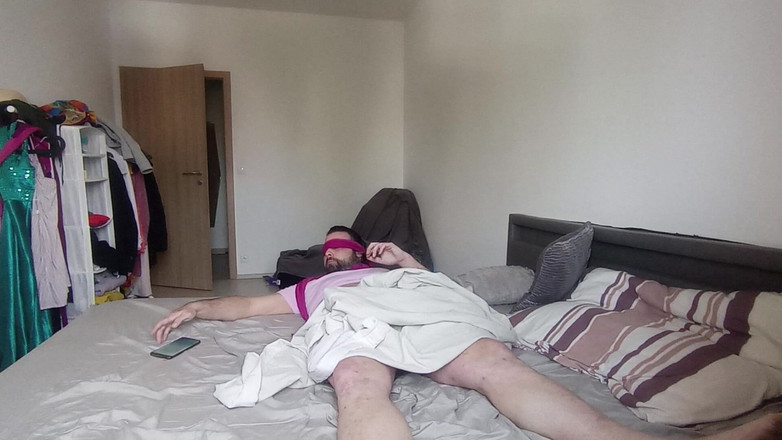 Bisexual love: Młody chłopiec jest przez nieznanego nieznajomego