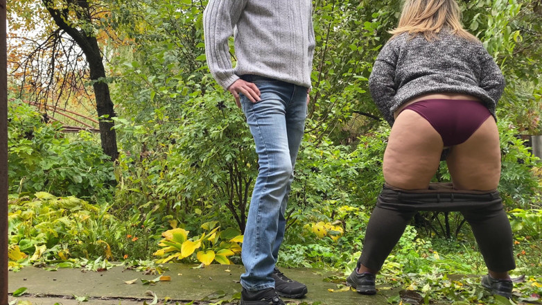 OurFetishLife: Watching a hot MILF with a fat ass piss in...