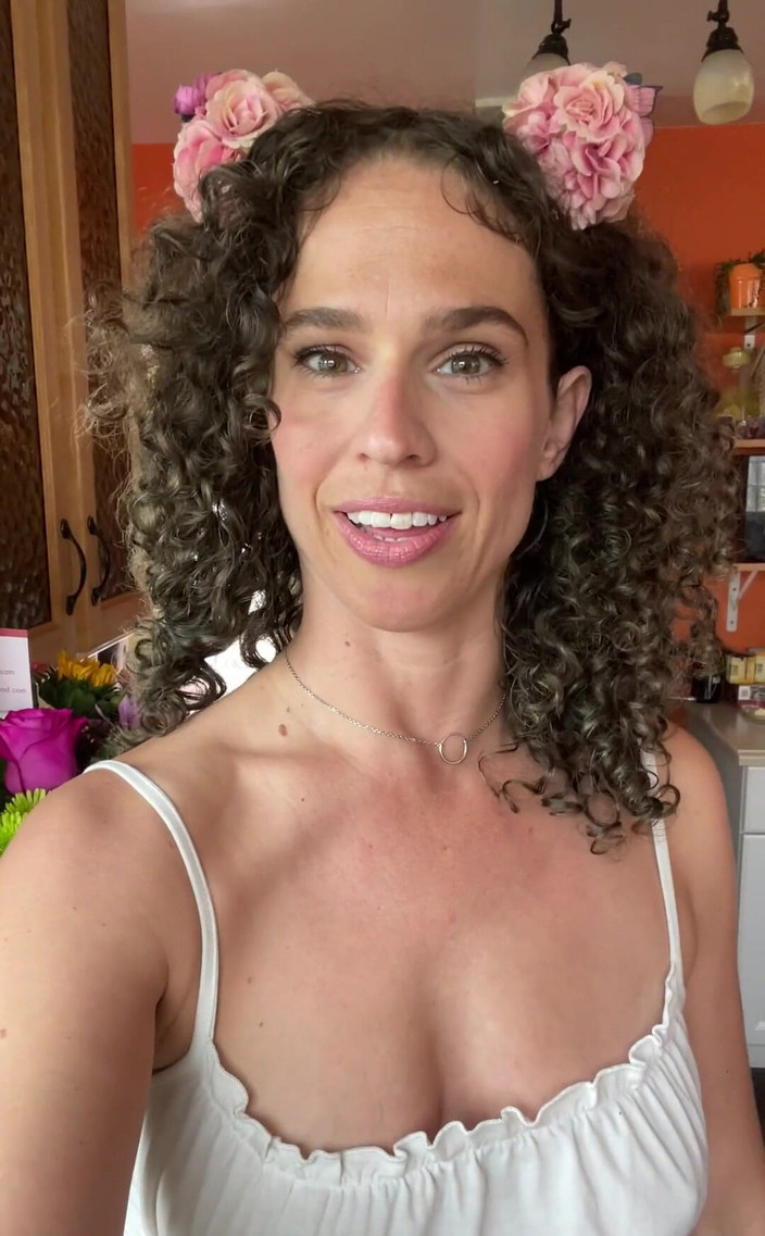 VibeWithMommy: Hey Beautiful Humans! I Get Asked All What Its Like...