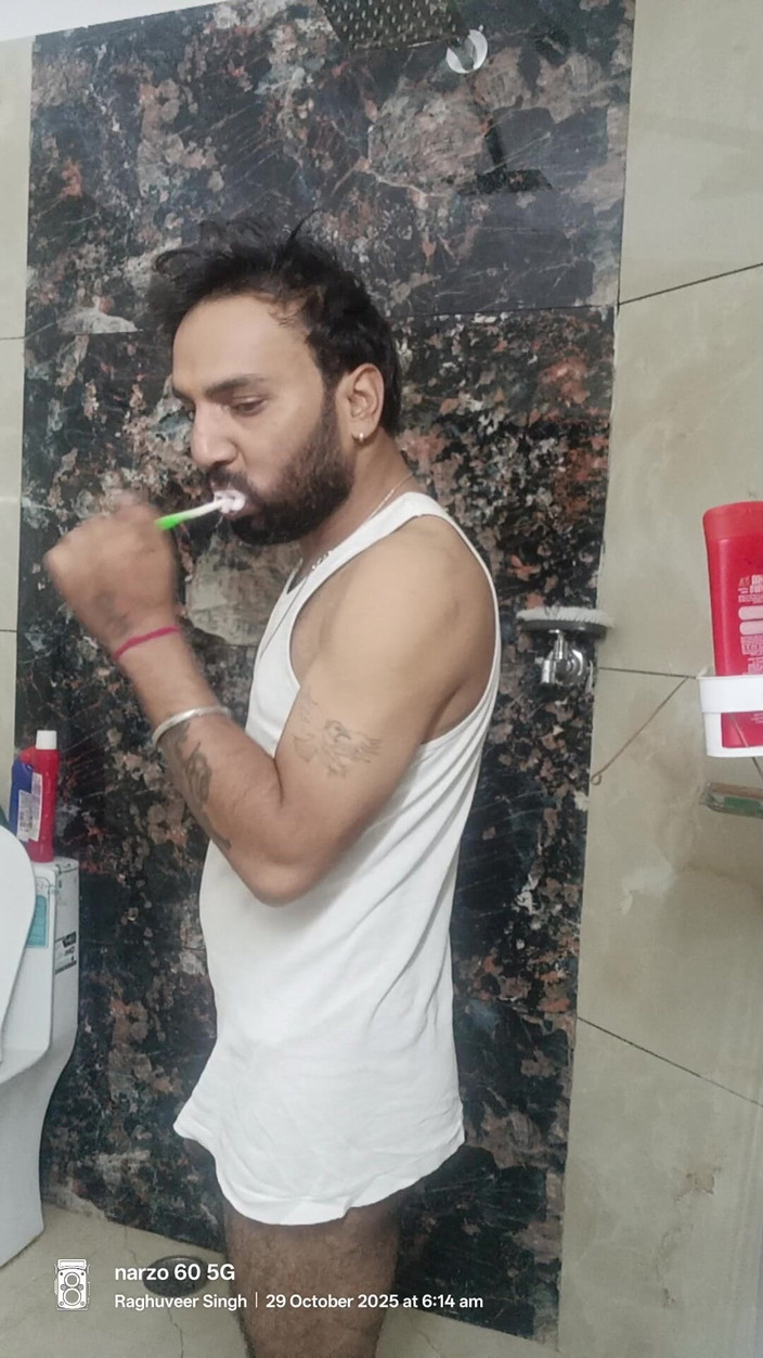 Rajasthani-old-lover: Lelaki desi India menikmati seks dengan bapa tiri pegawai polis...