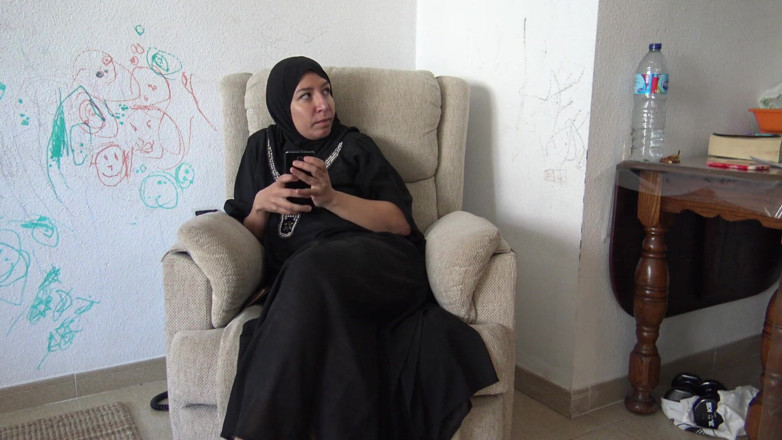 Souzan Halabi: Мусульманская мачеха с возбужденным пасынок