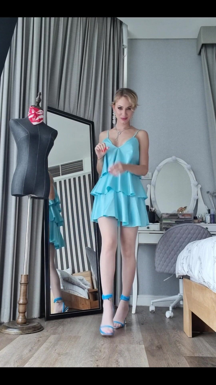 Angel The Dreamgirl: Blue Dress