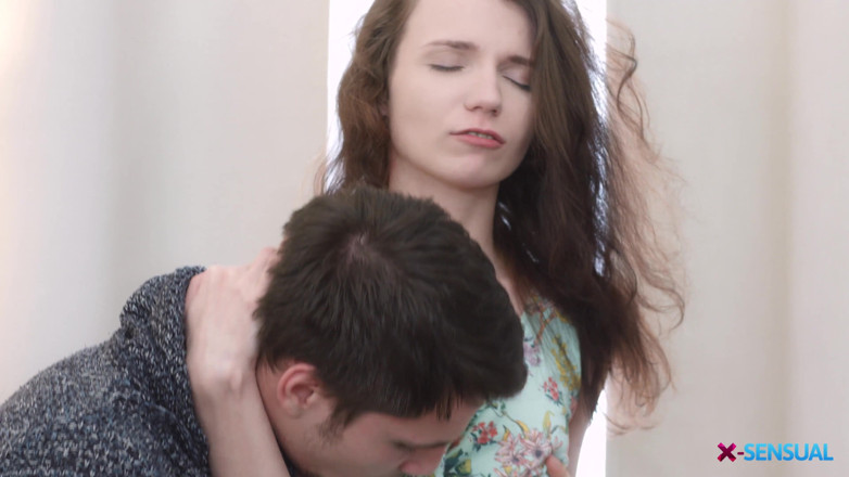 X-Sensual: Explorează-mi pizda ca pe o hartă
