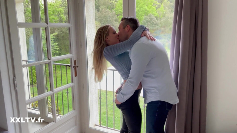 XXLTVFR: The Couple Inaugurates the Villa