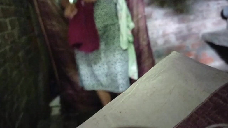 Fantacycutting: 农村女孩和乡村教师德西楚代病毒视频
