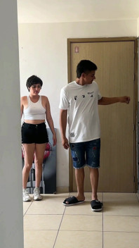 Sexy Girl Who Asks Me to Take Her Home Because the Motorcycle Is Broken, in Exchange for Helping Her She Lets Me Fuck Her.
