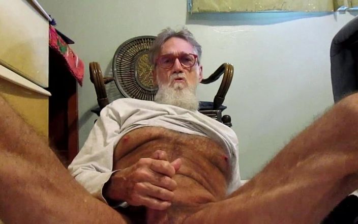 Mr hairy gardener: Část druhá. vědec tě spolkl