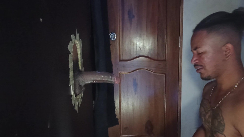 Foxxx_paulo: Kontol hitam di lubang Glory membuat saya terjebak