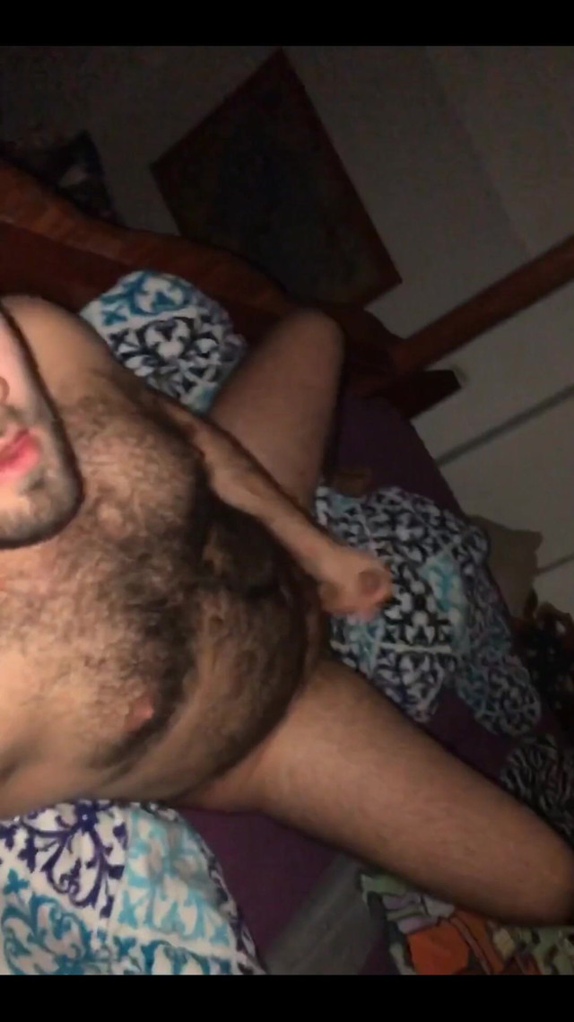 Wanna cuddle and cum together? (BearSmallCZ)