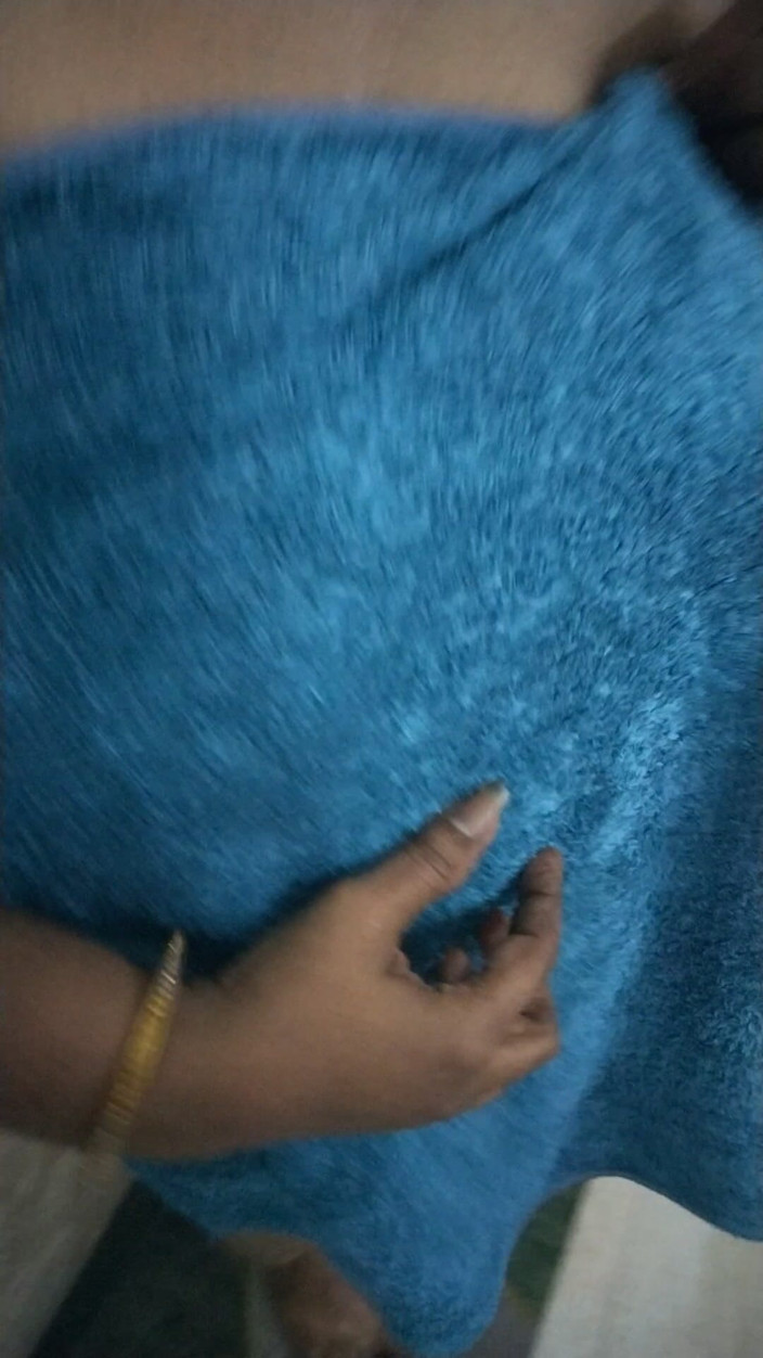 Tamil lesbian: Hot Bathing Stepmom