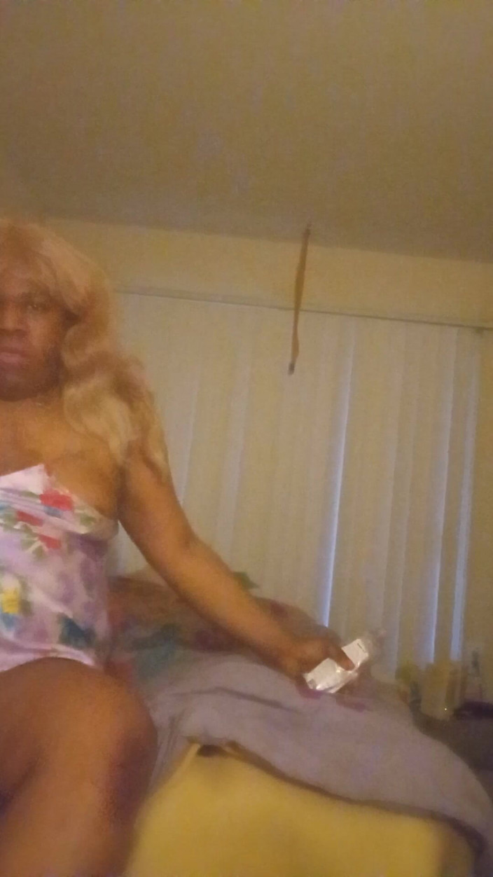 Bebe Thick Transgender woman: 흑인 대물 자지에게 따먹히는 거유 밀프