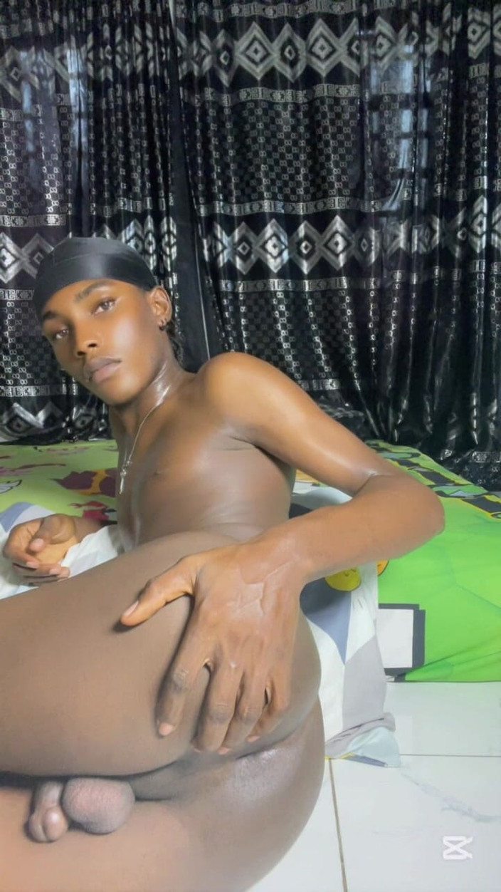 Aded-Toxic: Amateur Twink Wordt Stout